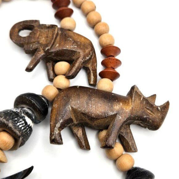 Hand Carved Wood Animal Bead Tribal Necklace Shell & Natural Beads‎ Safari 26” - Picture 2 of 5